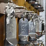 安格勒特里格勒诺布尔中心酒店 格勒诺布尔